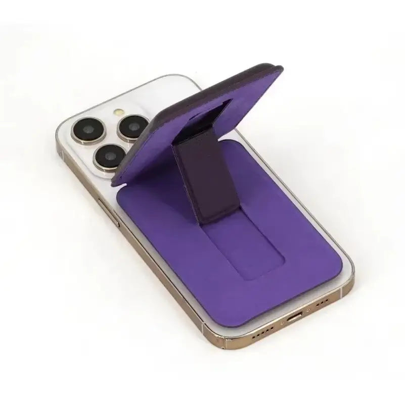 Funda de cuero con tarjetero magnético plegable: protección y organización en un solo accesorio💳