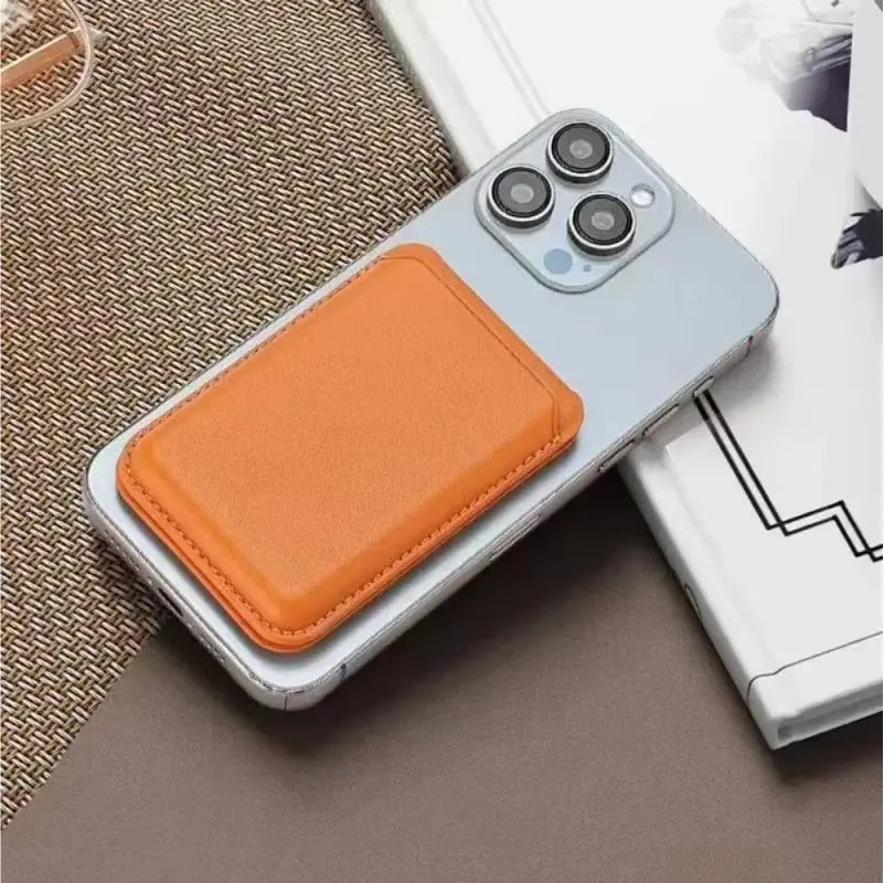 Funda de cuero con tarjetero magnético plegable: protección y organización en un solo accesorio💳